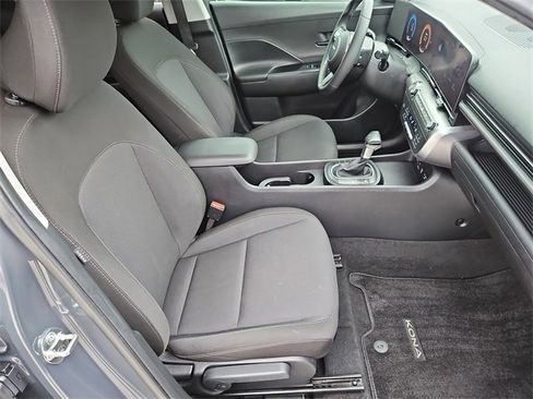 Used 2024 Hyundai Kona SEL image 11