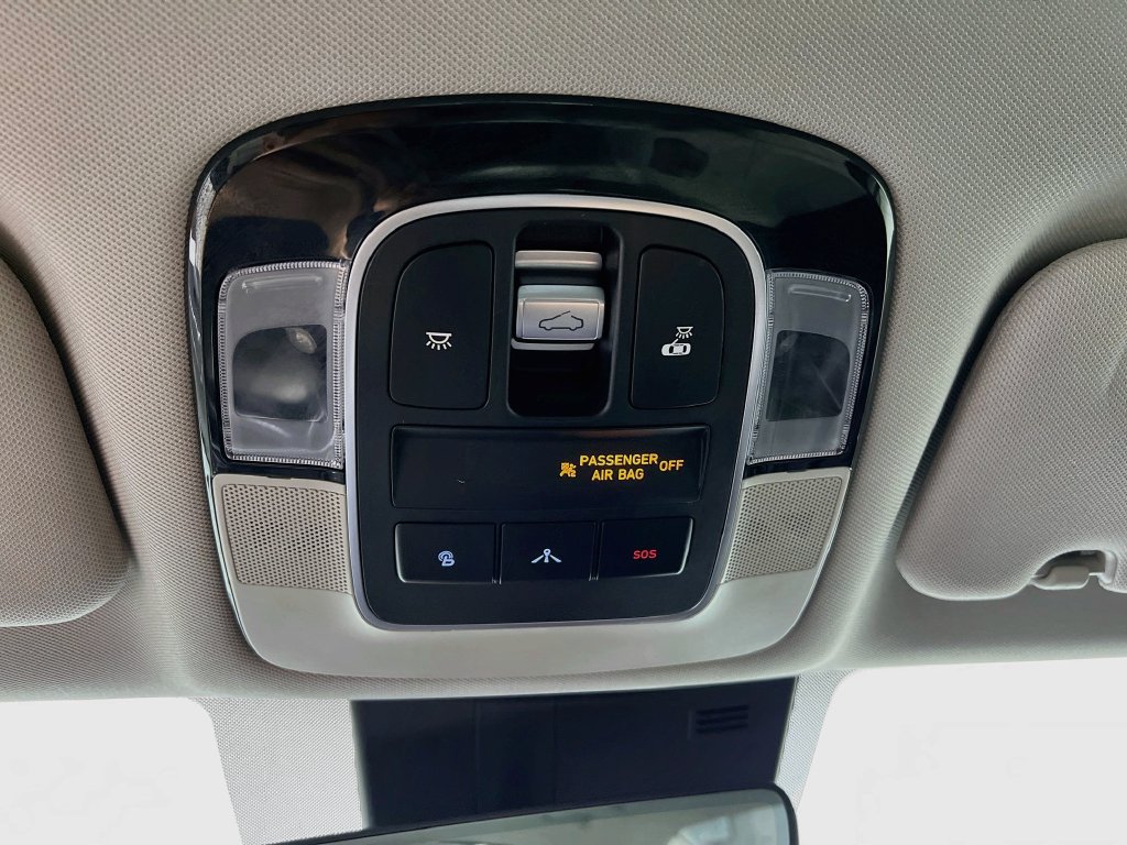 Used 2021 Hyundai Sonata Limited FWD image 18