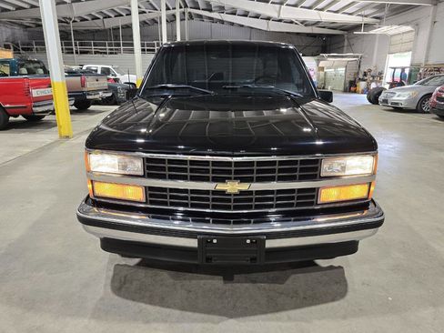 Used 1990 Chevrolet Silverado 1500 2WD Regular Cab image 23