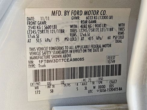 Used 2012 Ford F350 Lariat w/ Chrome Pkg image 25