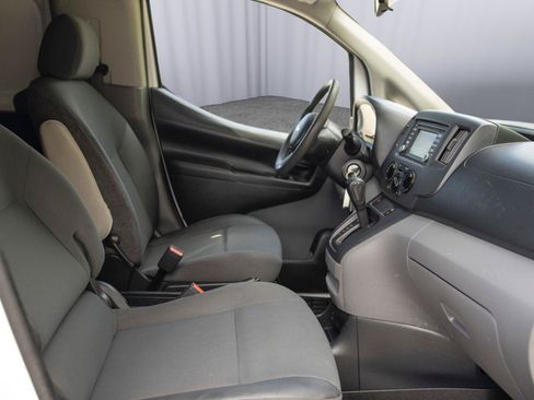 Used 2017 Chevrolet City Express LT w/ Technology Package FWD image 15