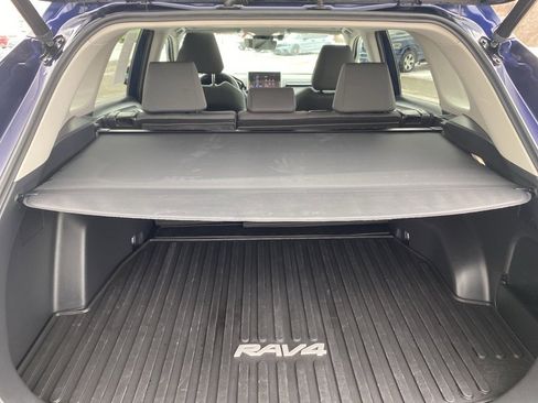 Used 2023 Toyota RAV4 XLE image 16