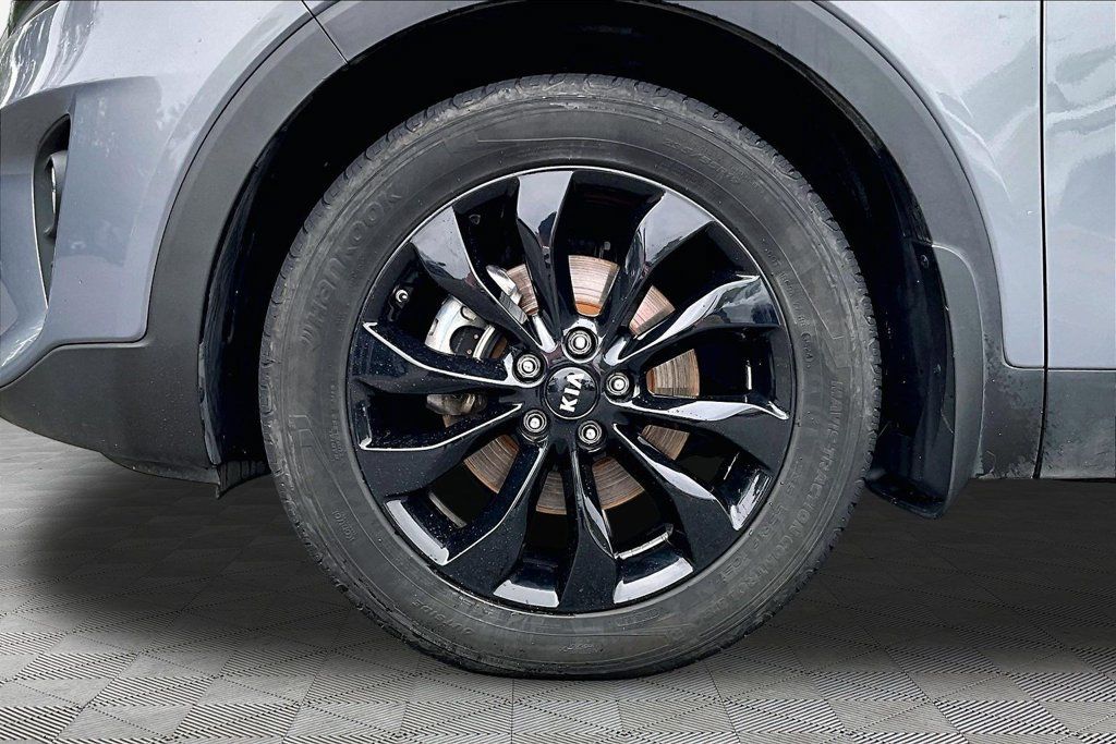 Used 2020 Kia Sorento EX FWD image 22
