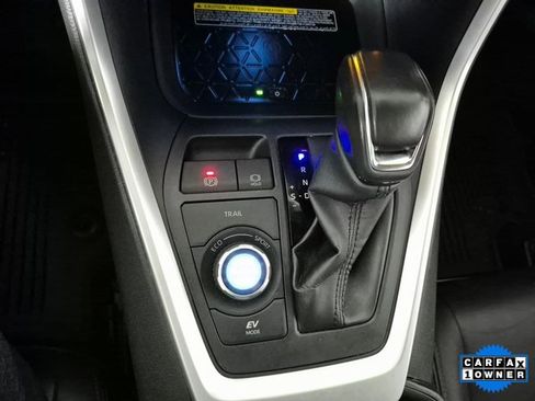 Used 2021 Toyota RAV4 XSE image 19