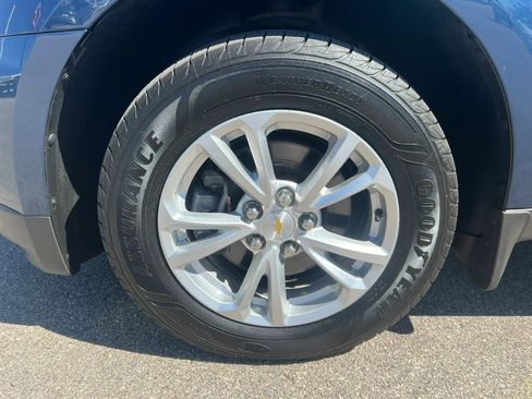 Used 2017 Chevrolet Equinox LT w/ Convenience Package AWD/4WD image 16