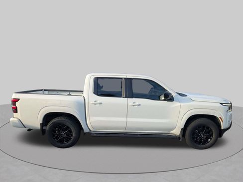Used 2023 Nissan Frontier SV w/ Midnight Edition Package RWD image 3