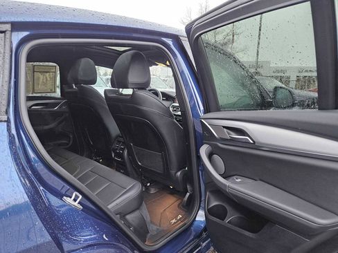 Used 2025 BMW X4 xDrive30i w/ Premium Package image 14