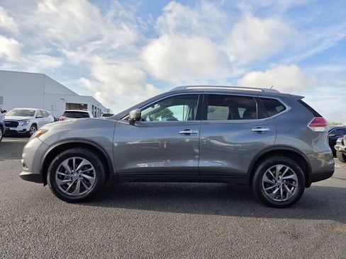 Used 2016 Nissan Rogue SL w/ SL Premium Package image 3
