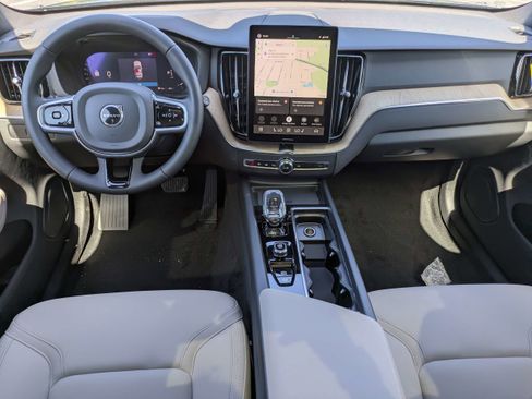 New 2026 Volvo XC60 B5 Core AWD/4WD image 16