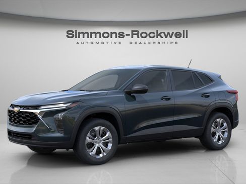 New 2026 Chevrolet Trax LS FWD image 3