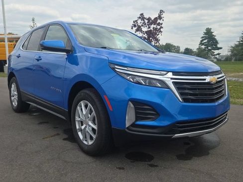 Used 2024 Chevrolet Equinox LT FWD image 1