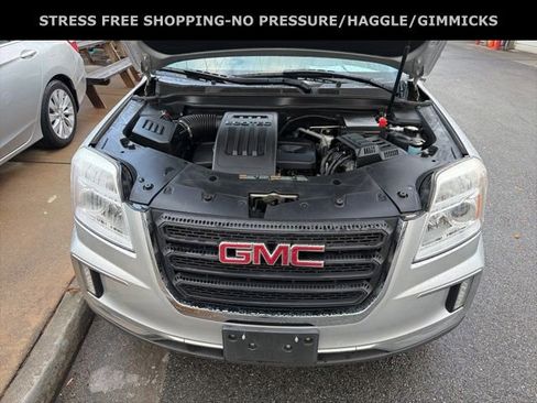 Used 2017 GMC Terrain SLE w/ Convenience Package image 9