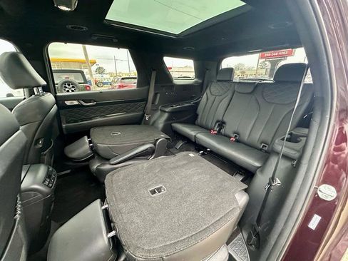 Used 2022 Hyundai Palisade Calligraphy image 16