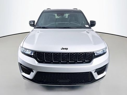 New 2025 Jeep Grand Cherokee Summit w/ Obsidian Package image 2