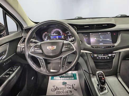 Used 2017 Cadillac XT5 Premium Luxury w/ Driver Assist Package AWD/4WD image 17