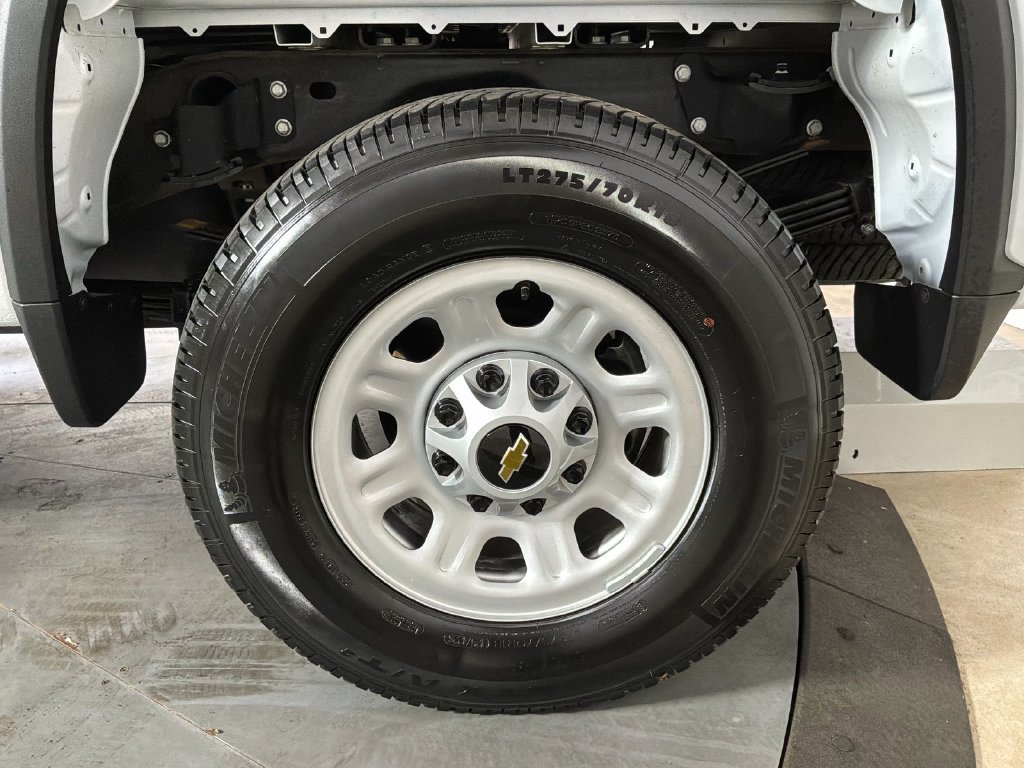 Used 2025 Chevrolet Silverado 3500 W/T AWD/4WD image 12