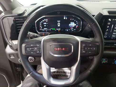 Used 2023 GMC Sierra 1500 SLE AWD/4WD image 7