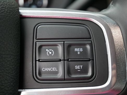 Used 2022 RAM 2500 Laramie AWD/4WD image 18