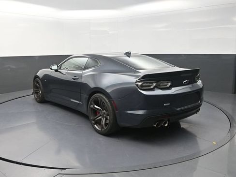 Used 2020 Chevrolet Camaro SS RWD image 6