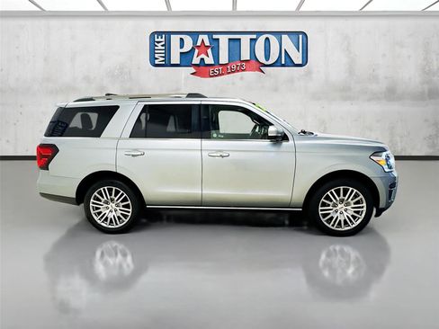 Used 2024 Ford Expedition Limited image 8