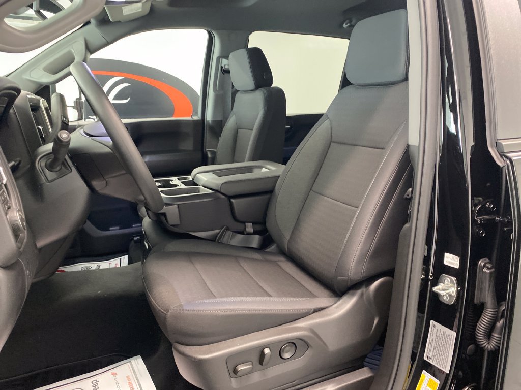New 2026 Chevrolet Silverado 2500 Custom w/ Custom Value Package AWD/4WD image 14