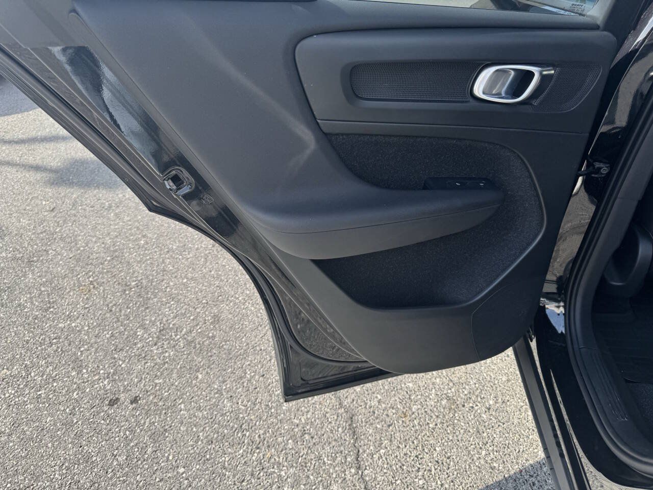 Used 2020 Volvo XC40 T5 Momentum AWD/4WD image 33