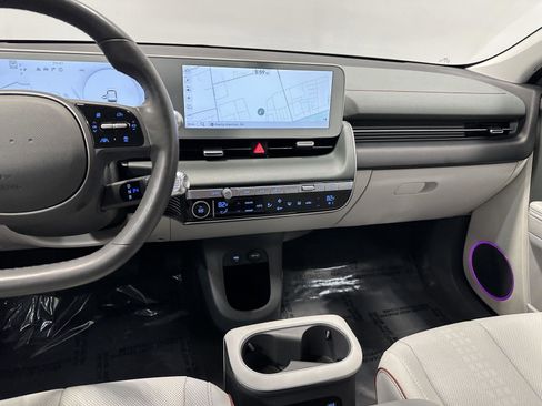 Used 2022 Hyundai Ioniq 5 SEL image 18