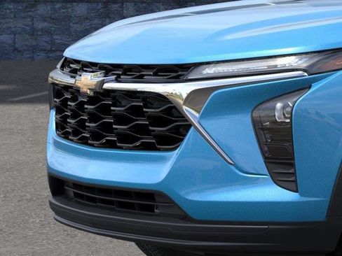 New 2026 Chevrolet Trax LS w/ Driver Confidence Package FWD image 13