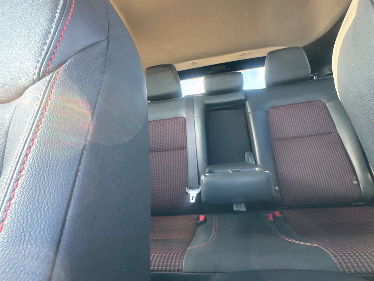 Certified 2025 Nissan Kicks SR FWD image 47