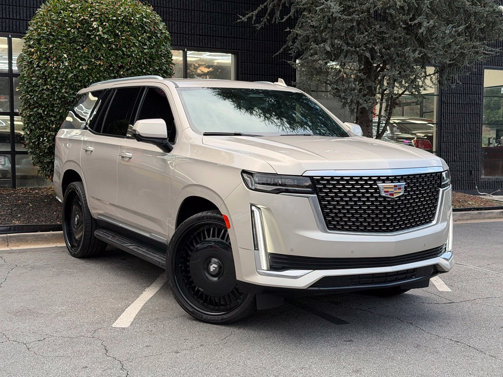 Used 2023 Cadillac Escalade Luxury RWD image 7