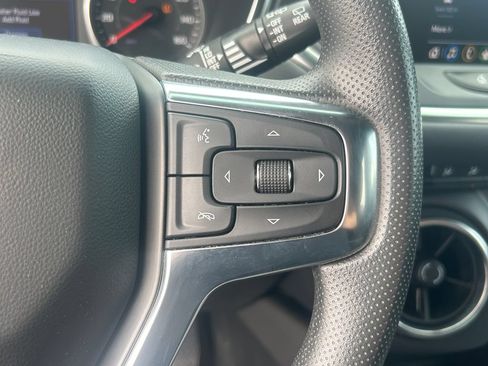 Used 2022 Chevrolet Blazer LT FWD image 17