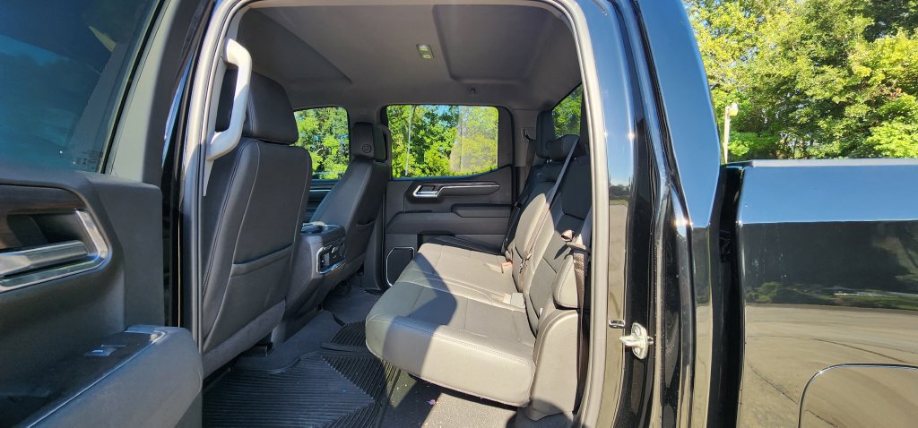 Used 2025 GMC Sierra 1500 SLT w/ SLT Premium Package AWD/4WD image 18