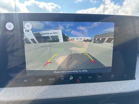 New 2025 Ford Maverick XLT w/ XLT Luxury Package image 39