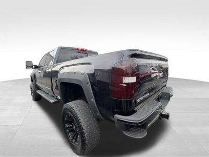 Used 2017 GMC Sierra 2500 Denali w/ Duramax Plus Package