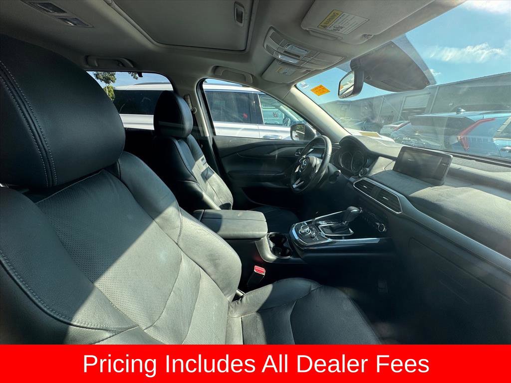Used 2018 MAZDA CX-9 Touring w/ Touring Premium Package FWD image 2