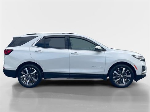 Used 2023 Chevrolet Equinox Premier FWD image 8