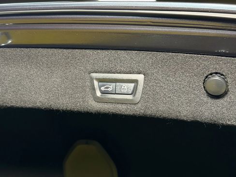 Used 2016 BMW 740i 740i Sedan 4D image 15