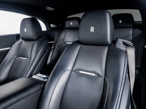 Used 2019 Rolls-Royce Wraith image 3