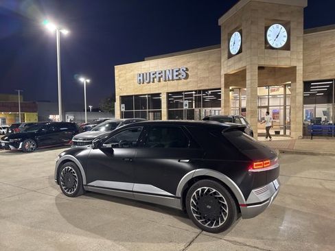 Used 2022 Hyundai Ioniq 5 Limited w/ Cargo Package image 2