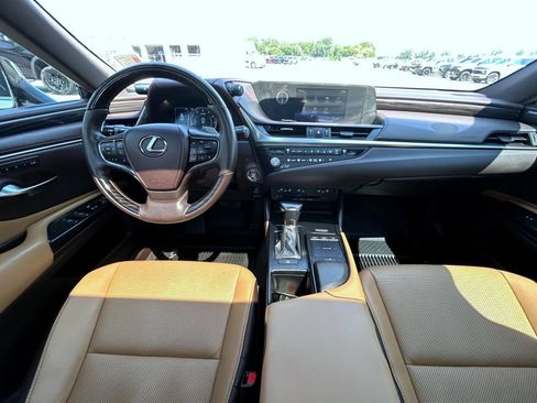 Used 2021 Lexus ES 350 w/ Premium Package FWD image 12