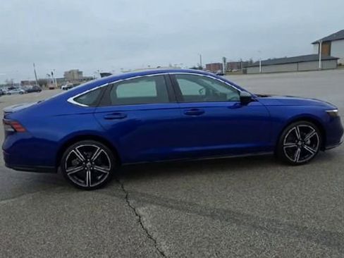 Used 2023 Honda Accord Sport image 8