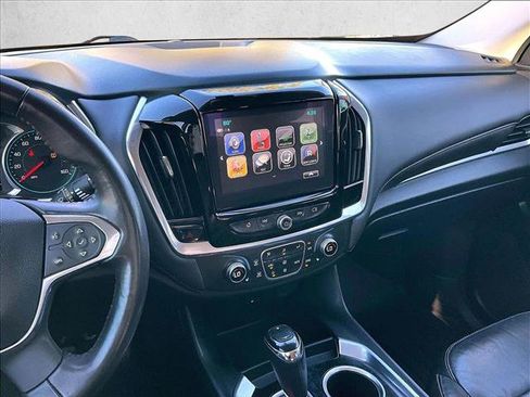 Used 2019 Chevrolet Traverse LT image 8