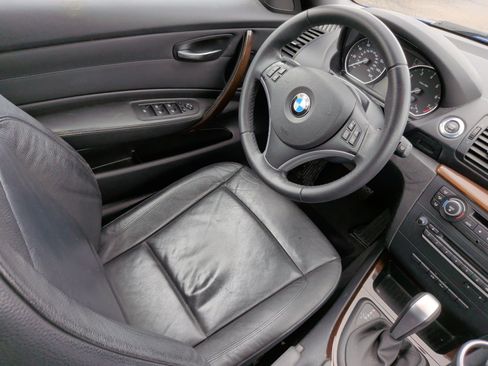 Used 2011 BMW 128i Convertible image 32
