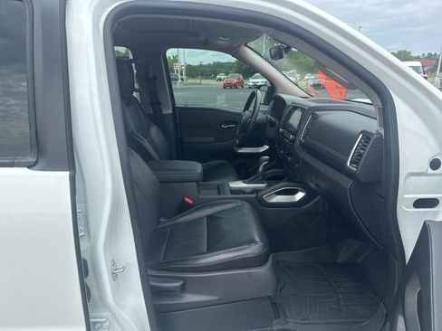 Used 2024 Nissan Frontier SL w/ Technology Package image 15