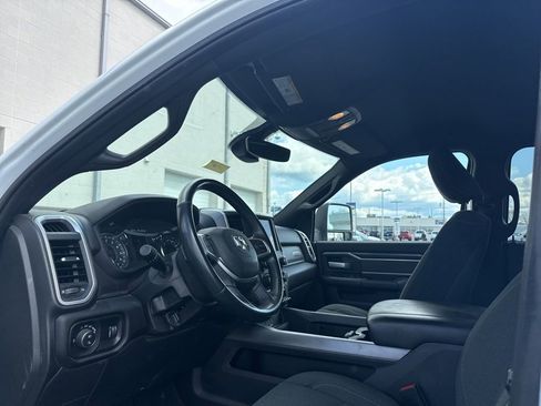 Used 2023 RAM 2500 Big Horn w/ Night Edition image 7