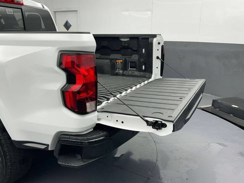 Used 2025 Chevrolet Colorado W/T w/ WT Custom Package RWD image 34