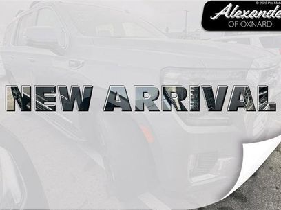 Used 2022 GMC Yukon SLT w/ SLT Premium Package