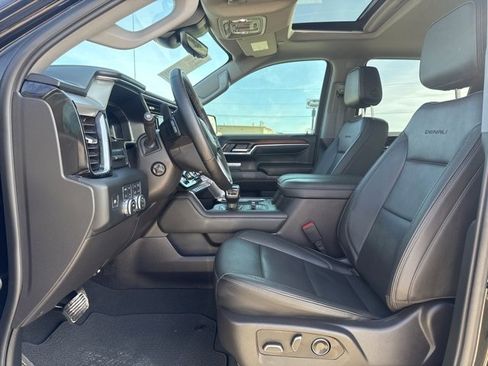 Used 2024 GMC Sierra 1500 Denali w/ Technology Package image 2
