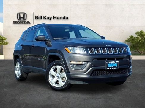 Used 2019 Jeep Compass Latitude AWD/4WD image 1