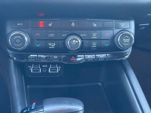 Used 2023 Dodge Durango GT image 26